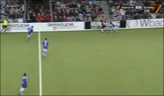Hallenfußball im Live-Stream - 5 Turniere online sehen, mit Hertha, Bremen, Leverkusen, Real Madrid...