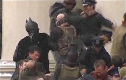 The Dark Knight Rises Szenen geleaked - Erstes Video zeigt epische Kampfszene zwischen Batman und Bane