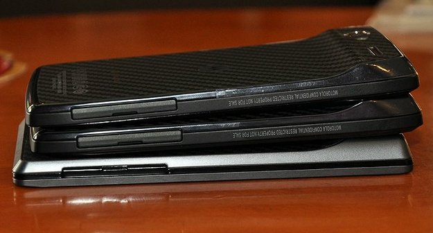 Motorola: Drei neue RAZR-Smartphones mit ICS in China