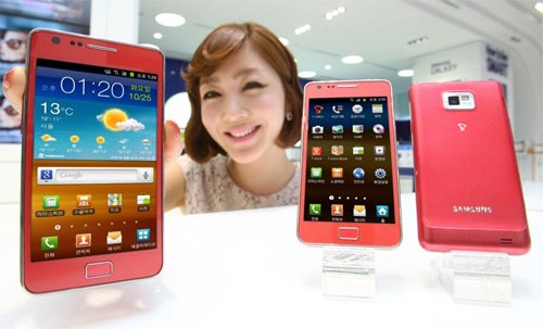 Android Rot-Weiß: Samsung Galaxy S2 & HTC Sensation XE in bunt