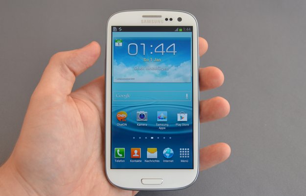 Samsung Galaxy S3: Dev beweist, dass Android 4.4.2 KitKat & TouchWiz möglich sind