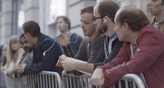 Samsung Galaxy S3: Neuer Werbespot macht sich über Apple-Fans lustig