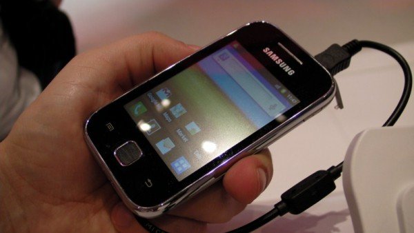 Es muss nicht immer High-End sein – Samsung Galaxy Y erhältlich