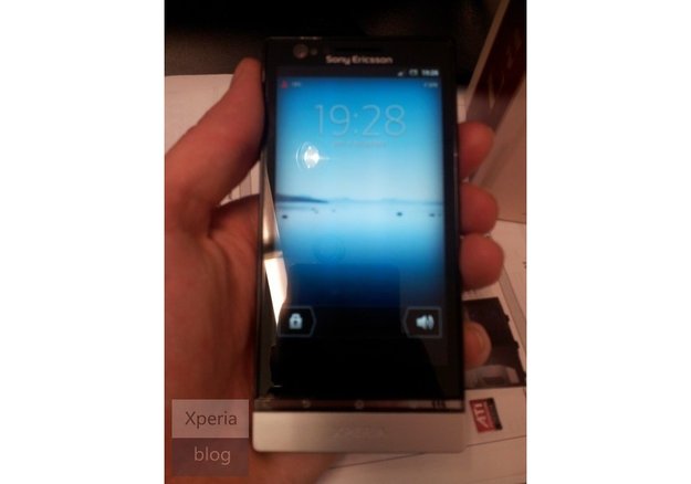 Sony Nypon LT22i: Ultrahelles Display mit „WhiteMagic“-Technologie