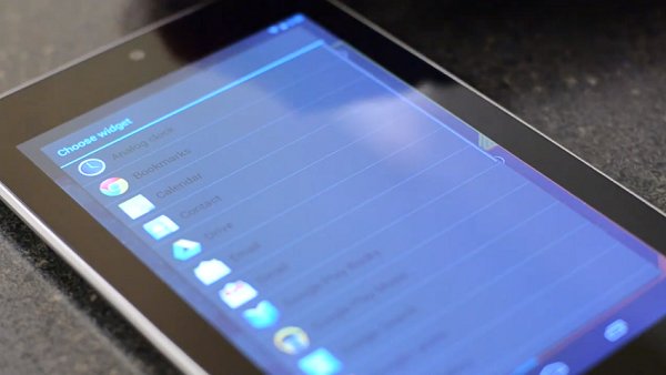 Chameleon Launcher 1.1 nun im Google Play Store