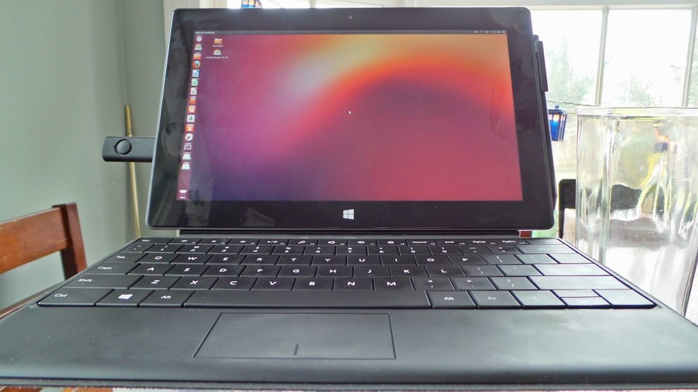 Microsoft Surface Pro: Secure Boot einfach umgehen und Linux installieren