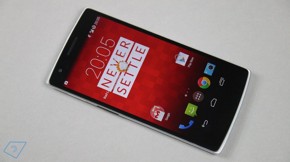 OnePlus One: Gelbstich & Verfärbungen kein Garantiefall