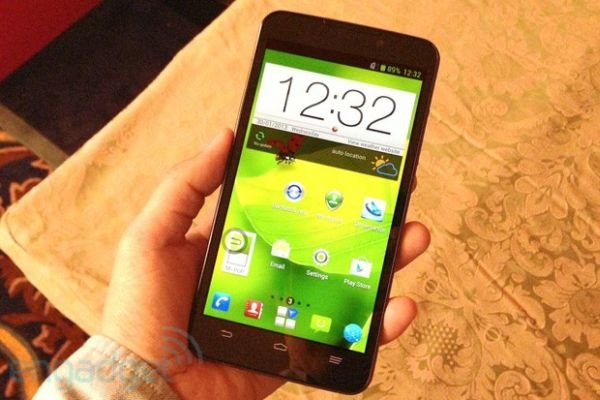 ZTE Grand Memo: Phablet mit 5,8 Zoll-Display vorgestellt